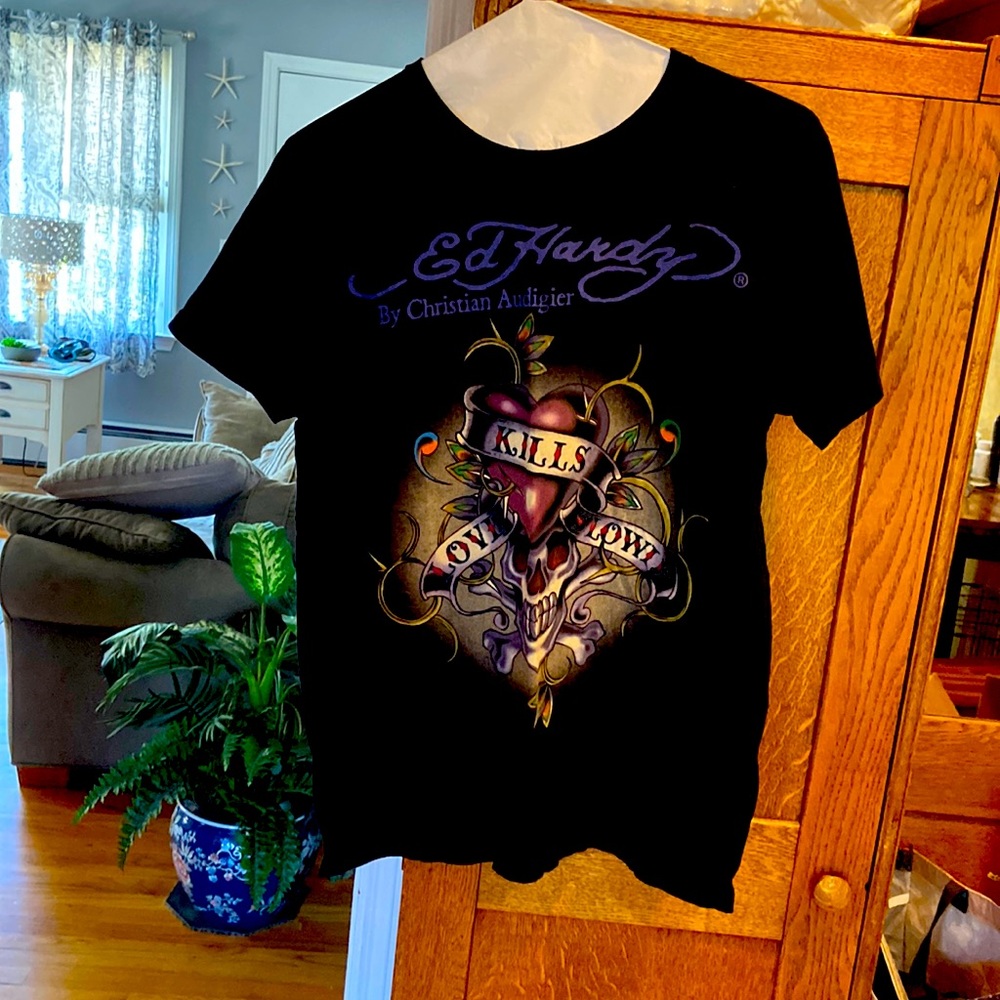 Mens Large Ed Hardy design Tee